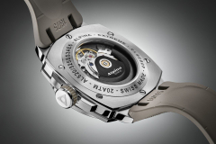 alpiner-extreme-automatic-karora-luxusora-back