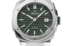 alpiner-extreme-automatic-karora-luxusora-soldat3