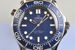 omega-seamaster-diver-300m-james-bond-60th-anniversary-karora-luxusora-soldat